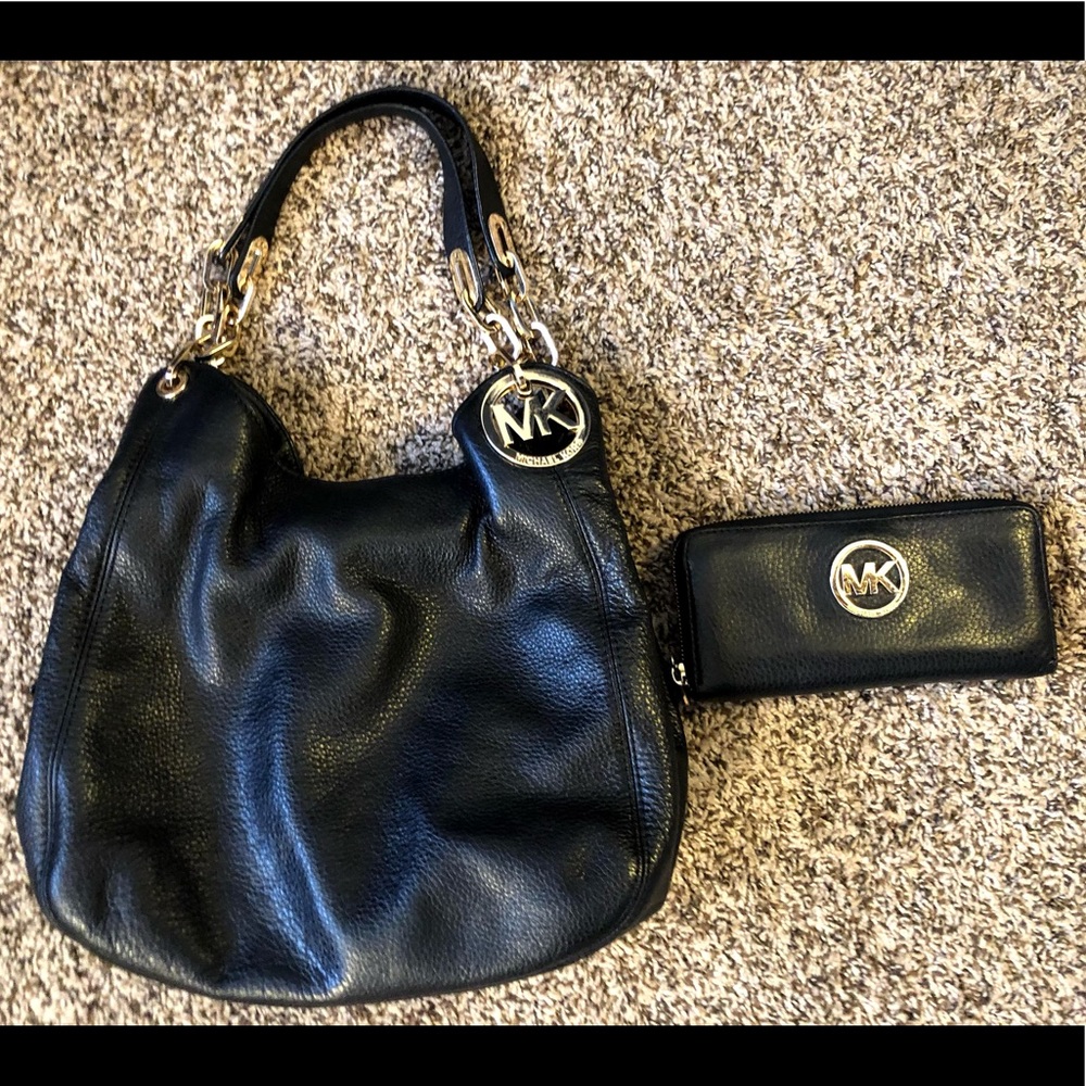 Michael Kors Large Tote & Wallet